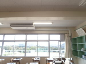 勝浦中学校空調設備設置工事_04