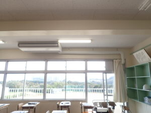 勝浦中学校空調設備設置工事_04