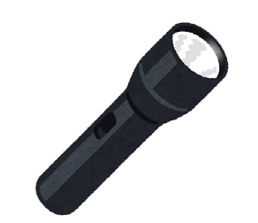 夜間の照明確保のために、停電時に作動する足元灯（保安灯）や、懐中電灯などの照明器具を常備しておきましょう。